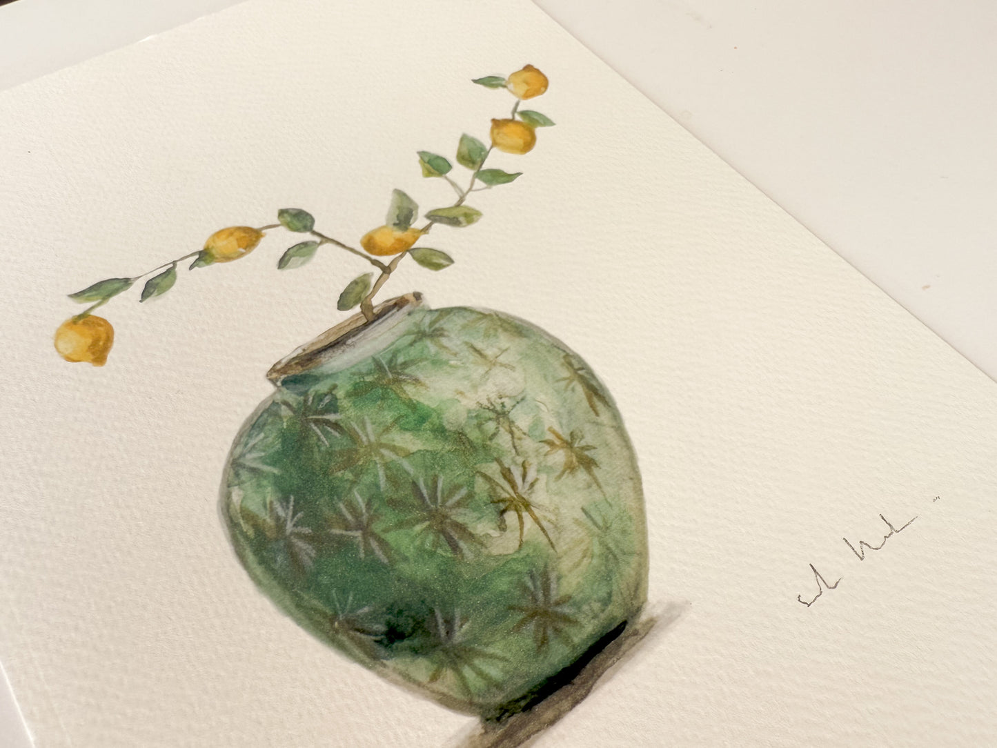 Jarrón con limones amarillos