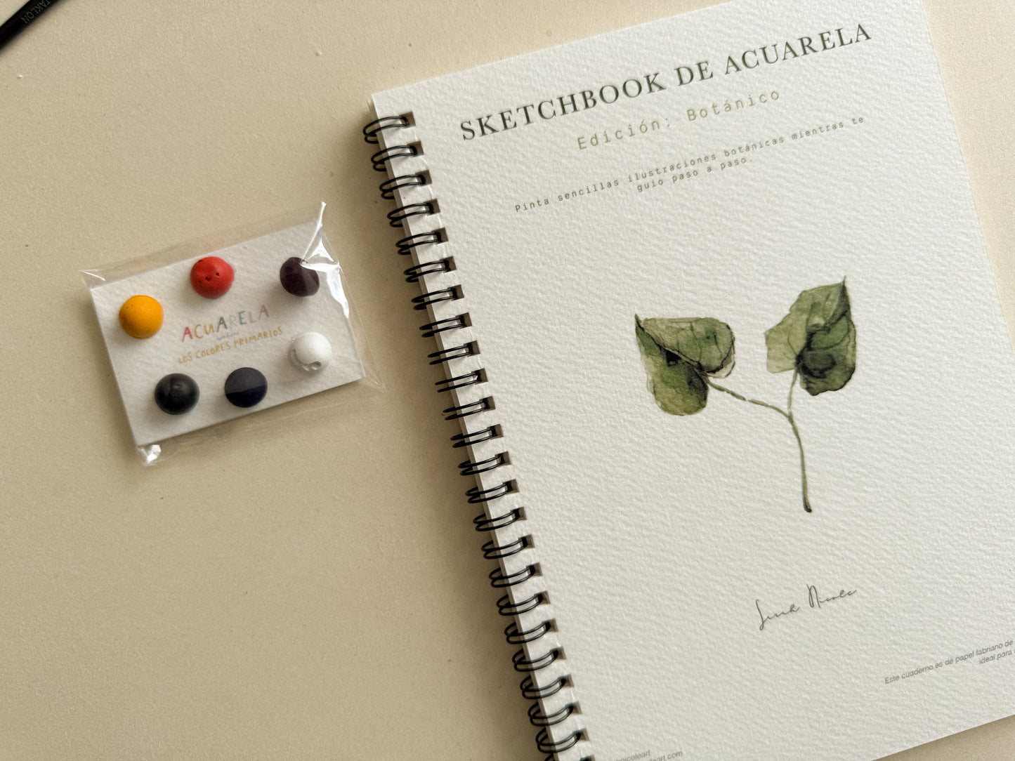 Kit 3 | Simple & effective (Sketchbook + acuarelas)